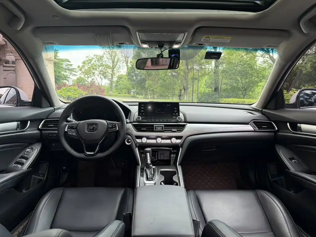 Honda Accord 2019 — фото 14