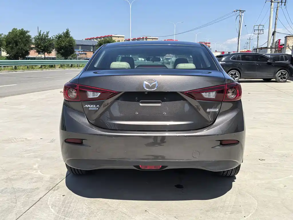 Mazda 3 Axela 2015 — фото 6