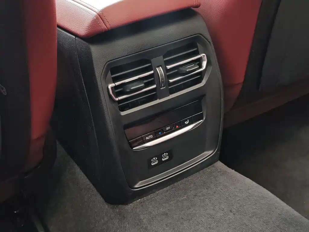 BMW 3 Series 2022 — фото 14