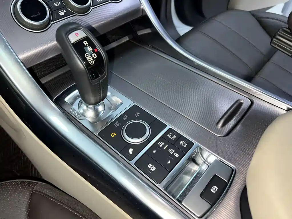 Land Rover Range Rover Sport 2017 — фото 13