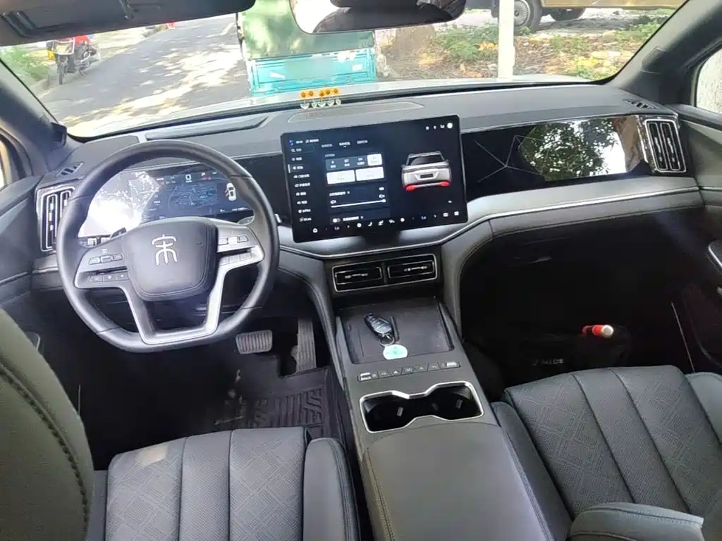 BYD Song L DM-i 2026 — фото 6