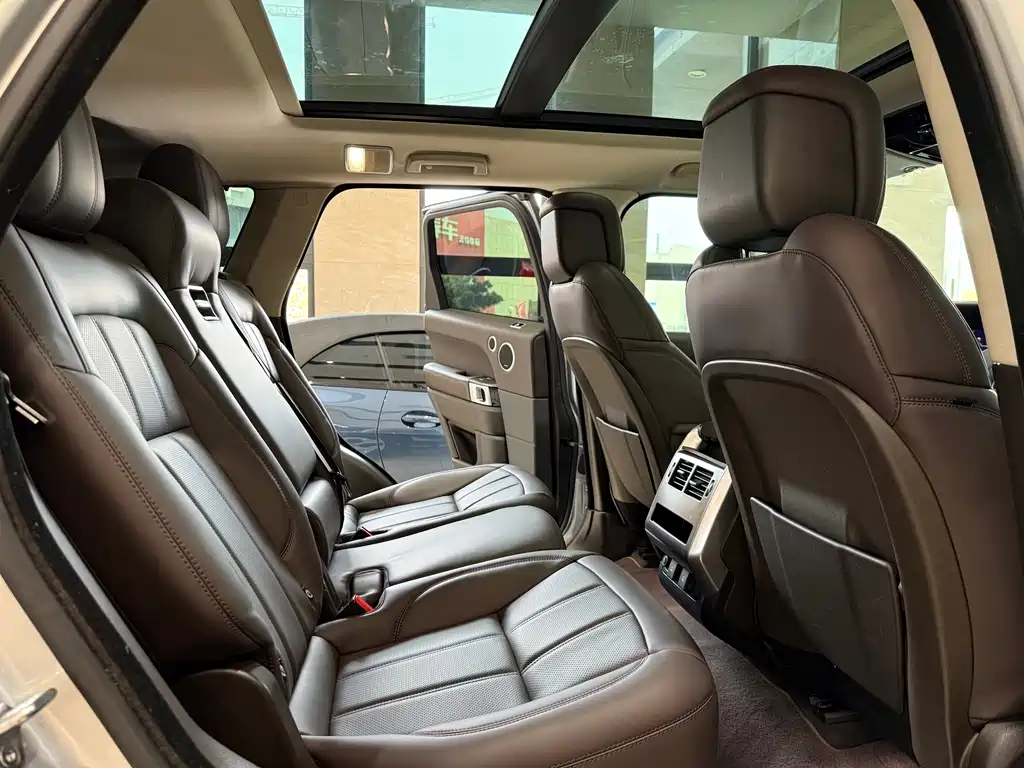 Land Rover Sport PHEV 2021 — фото 12