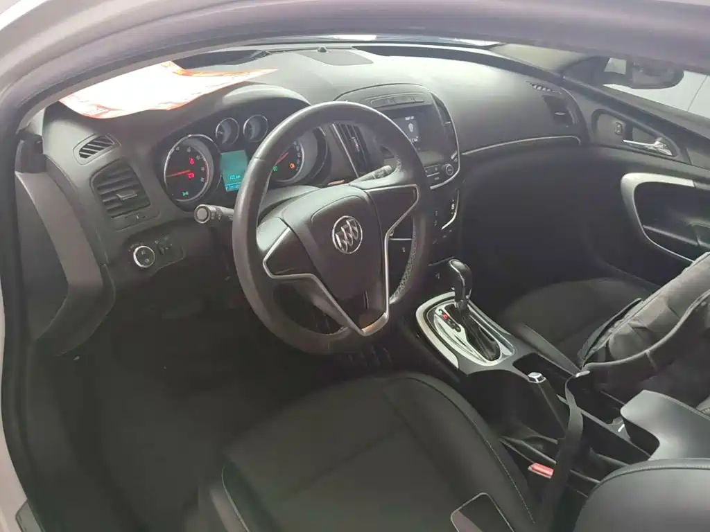 Buick Regal 2015 — фото 10