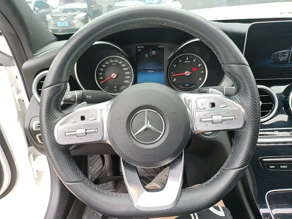 Mercedes-Benz C-Class 2019 — фото 11