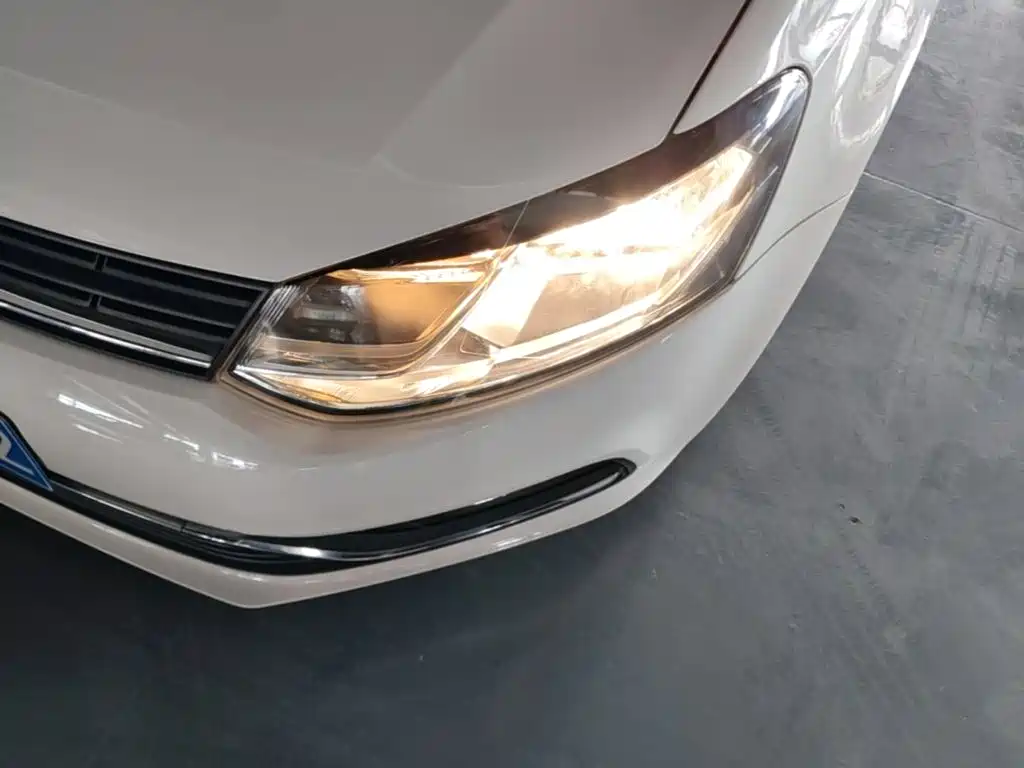 Volkswagen Polo 2018 — фото 24