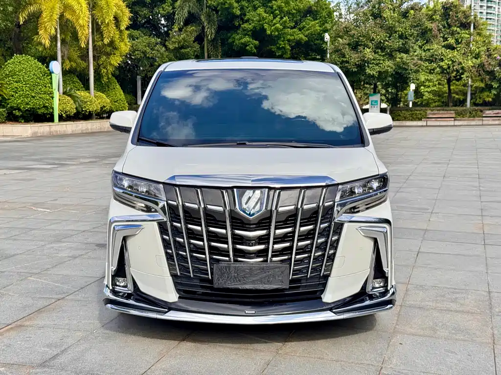 Toyota Alphard 2022 — фото 2