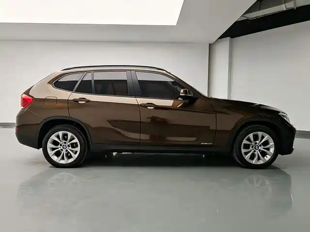 BMW X1 2014 — фото 19