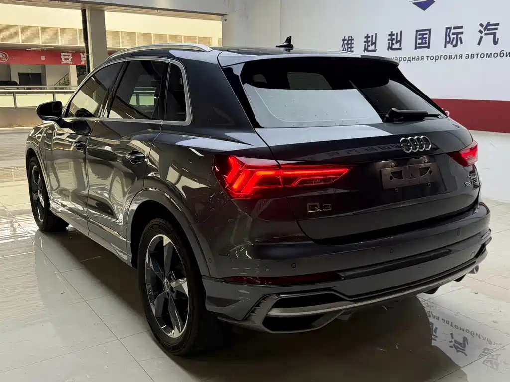 Audi Q3 2023 — фото 21