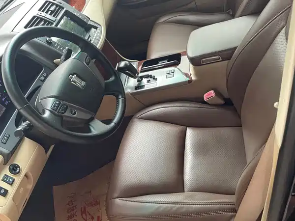 Toyota Crown 2012