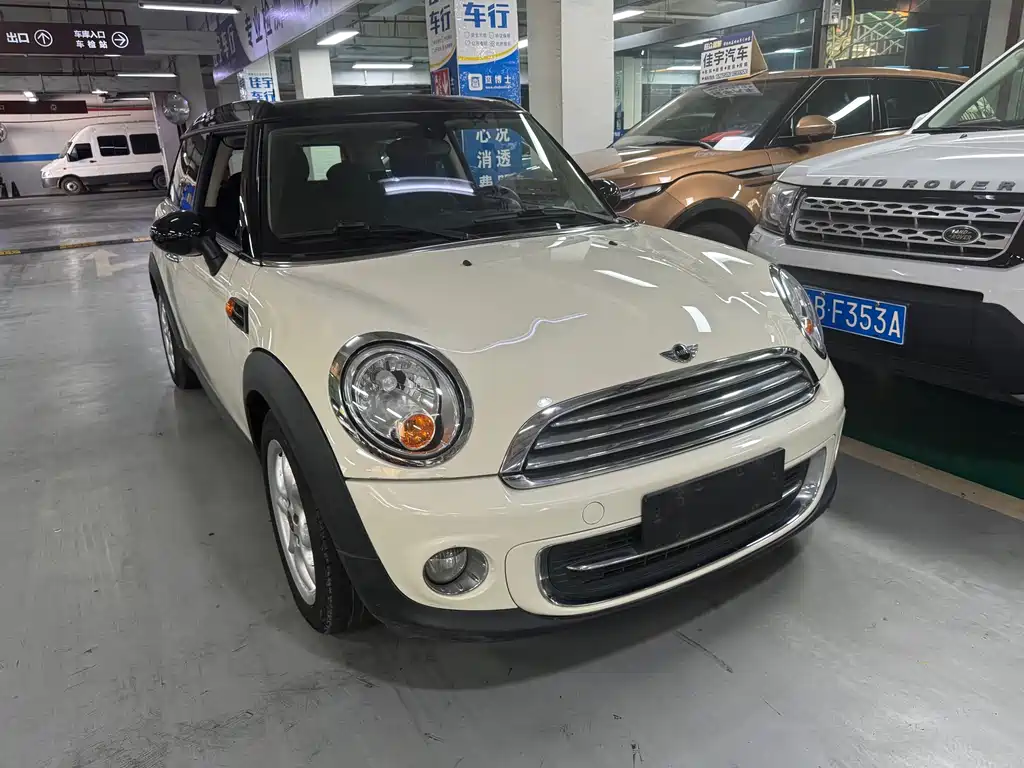 MINI Clubman 2013