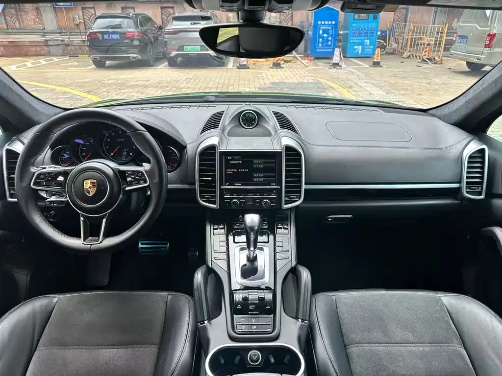 Porsche Cayenne 2016 — фото 5