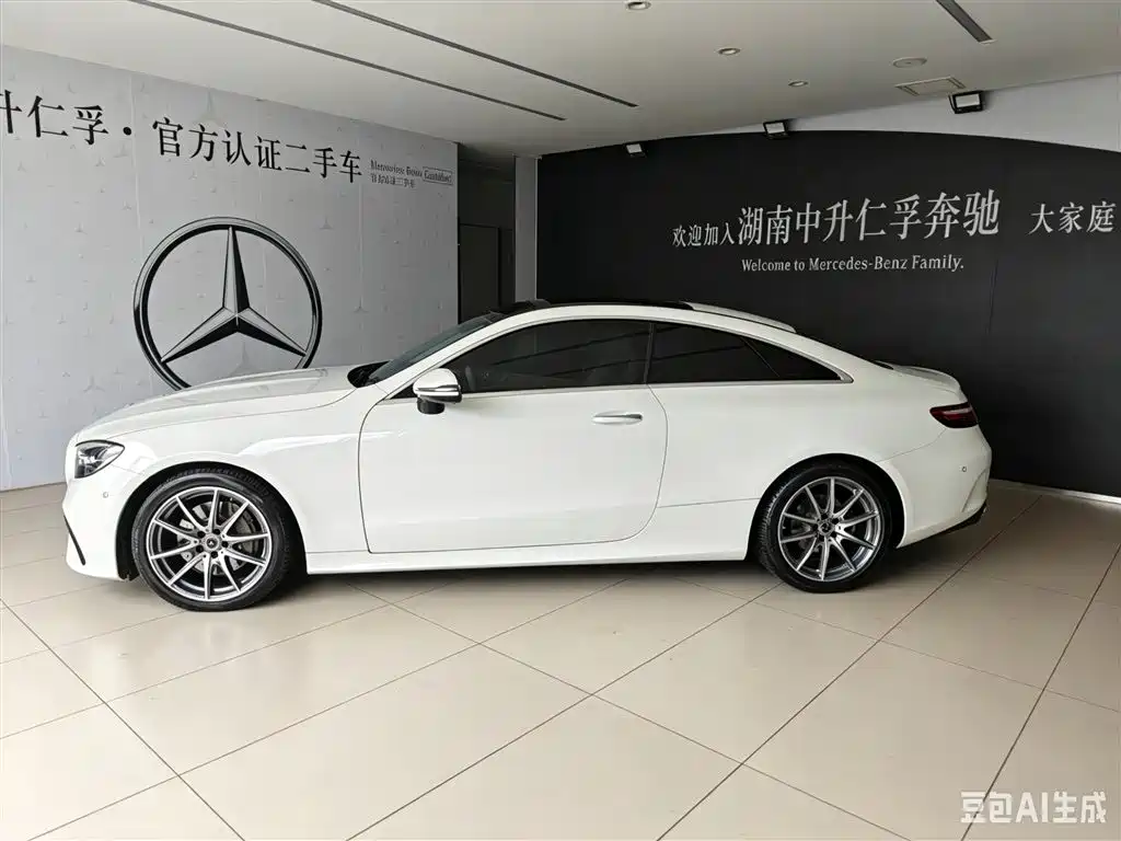 Mercedes-Benz E-Class 2023 — фото 4