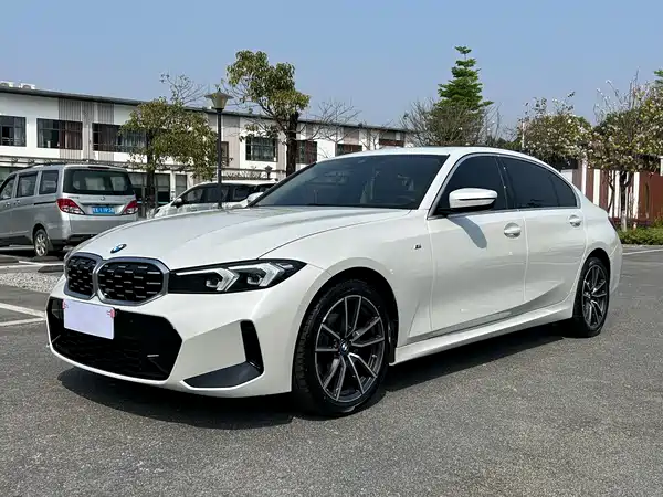 BMW 3 Series 2024