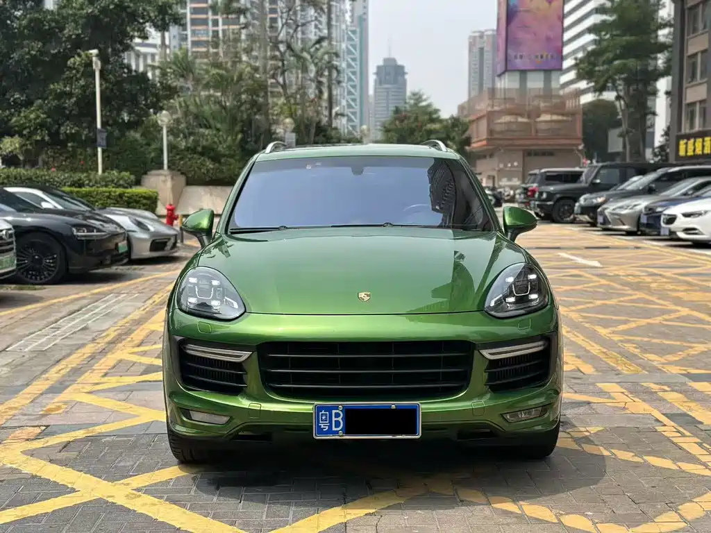 Porsche Cayenne 2016 — фото 2