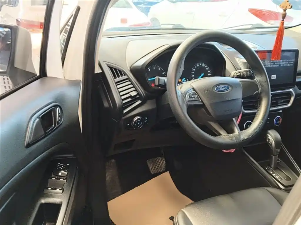 Ford Ecosport 2017 — фото 16
