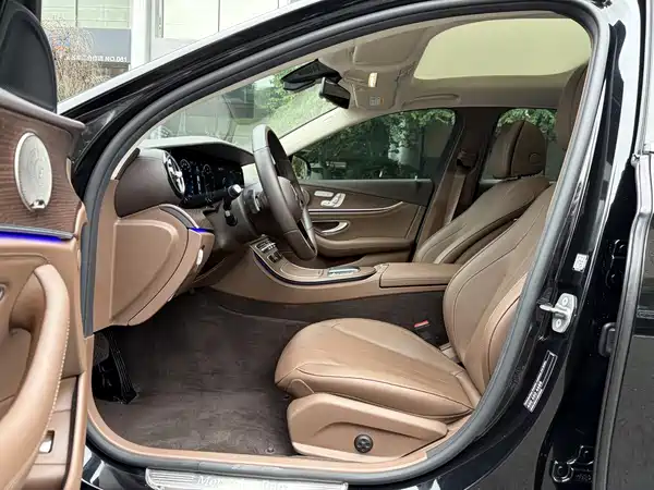 Mercedes-Benz E-Class 2023