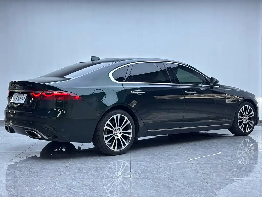 Jaguar XFL 2021 — фото 7