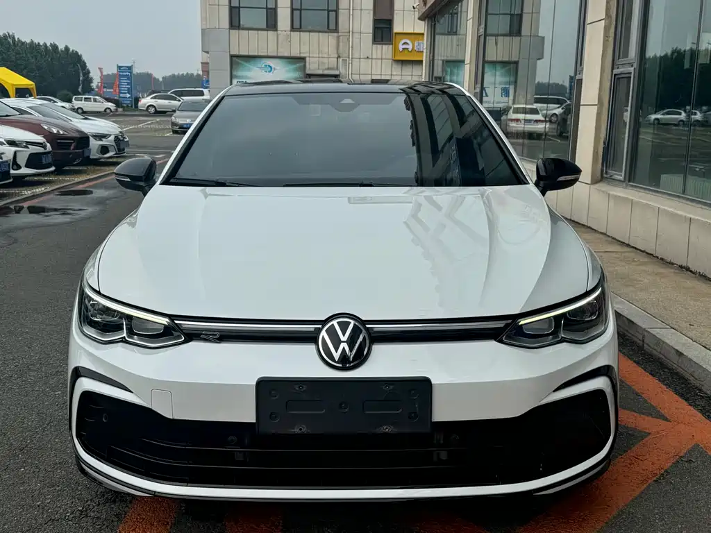 Volkswagen Golf 2022