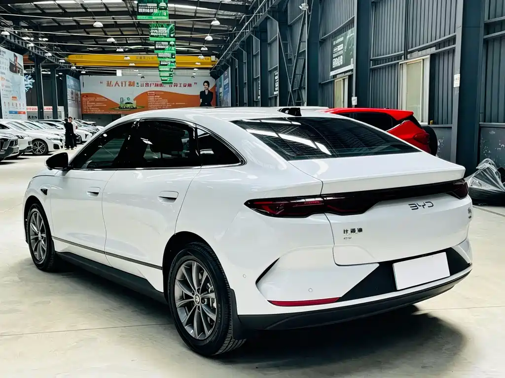 BYD Qin L 2026 — фото 6