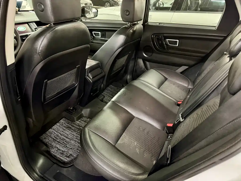 Land Rover Discovery Sport 2019 — фото 8
