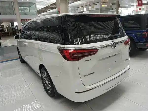 Buick GL8 2022