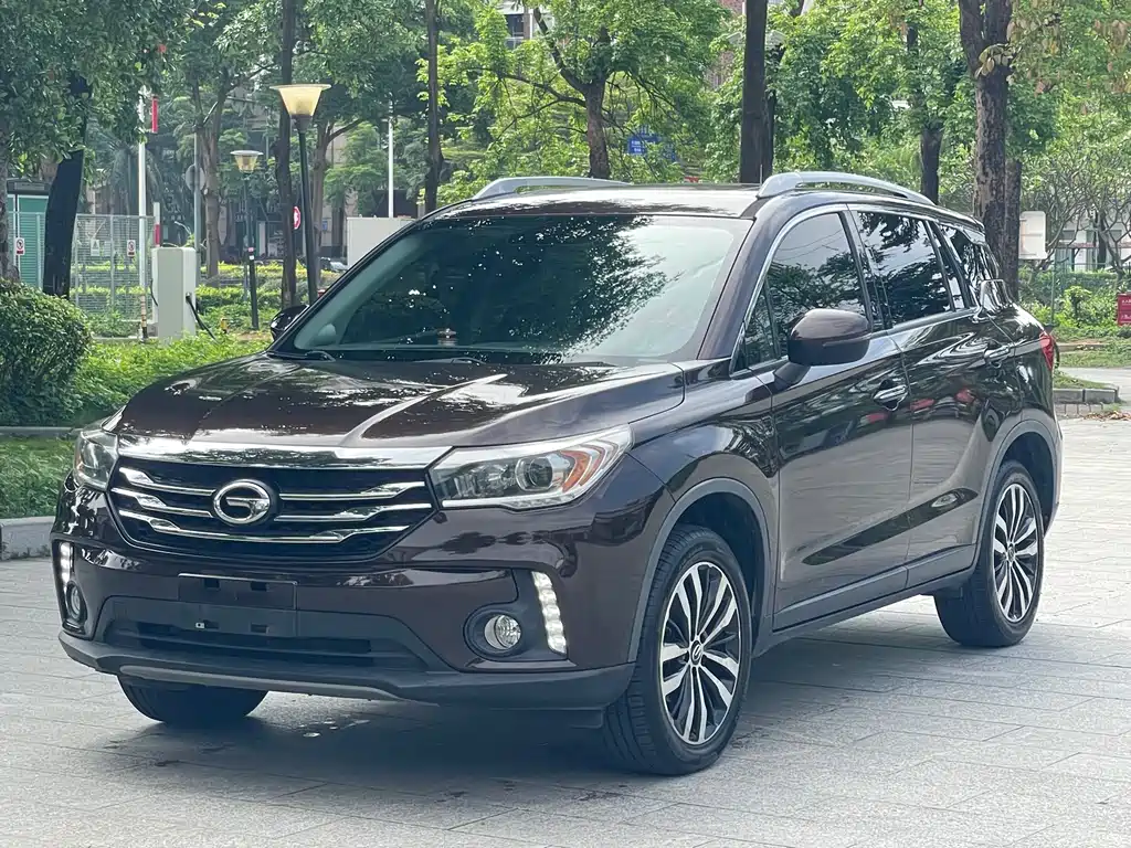 GAC Motor Trumpchi GS4 2016 — фото 1