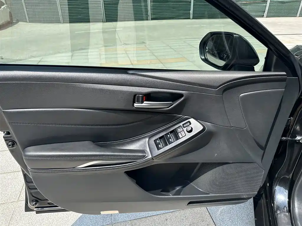Toyota Avalon 2021 — фото 12