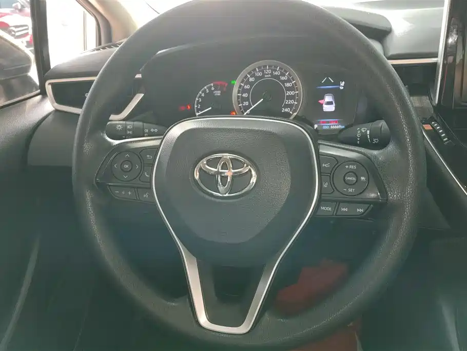 Toyota Corolla 2021 — фото 15