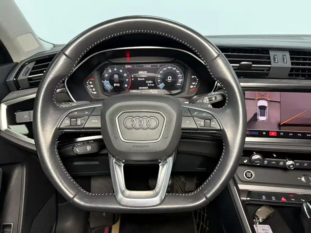 Audi Q3 2022 — фото 14
