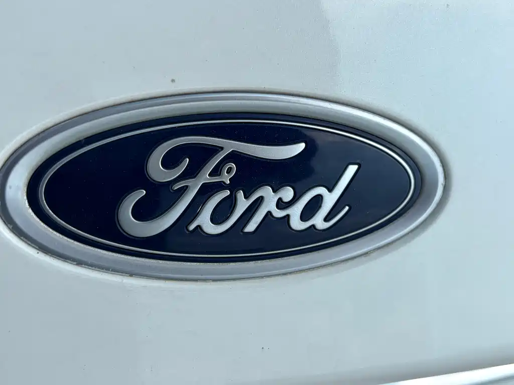 Ford Mondeo 2016 — фото 5