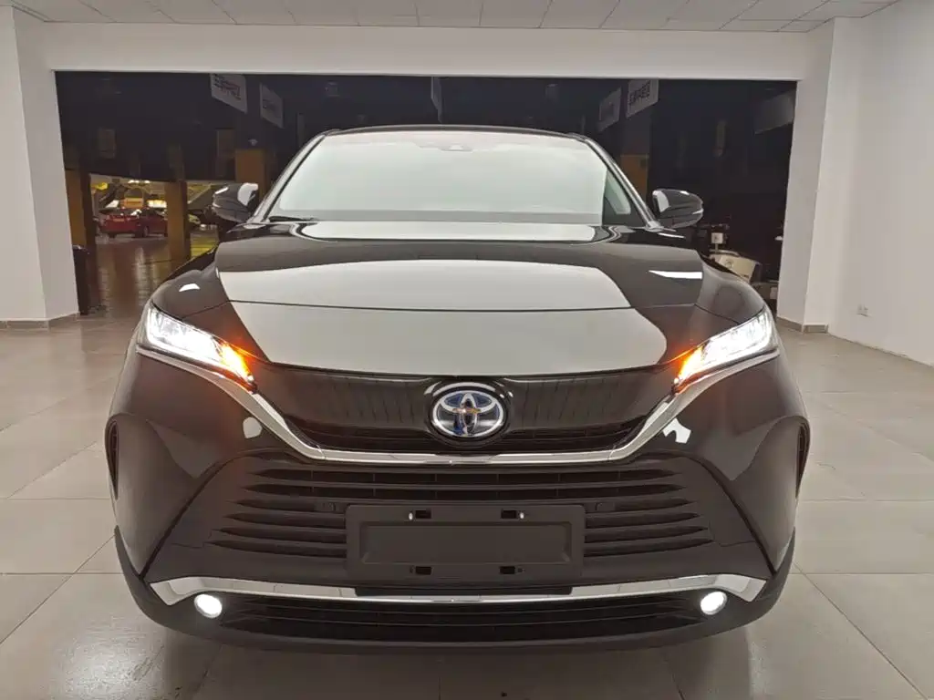 Toyota Harrier 2024 — фото 3