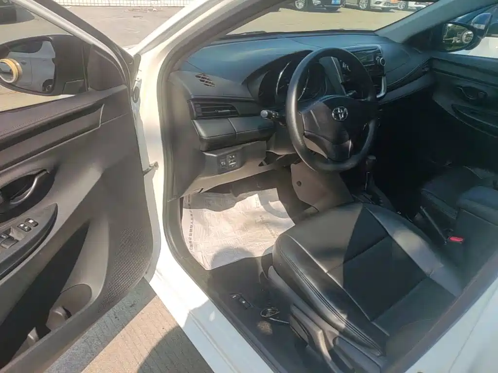 Toyota Vios 2017 — фото 16