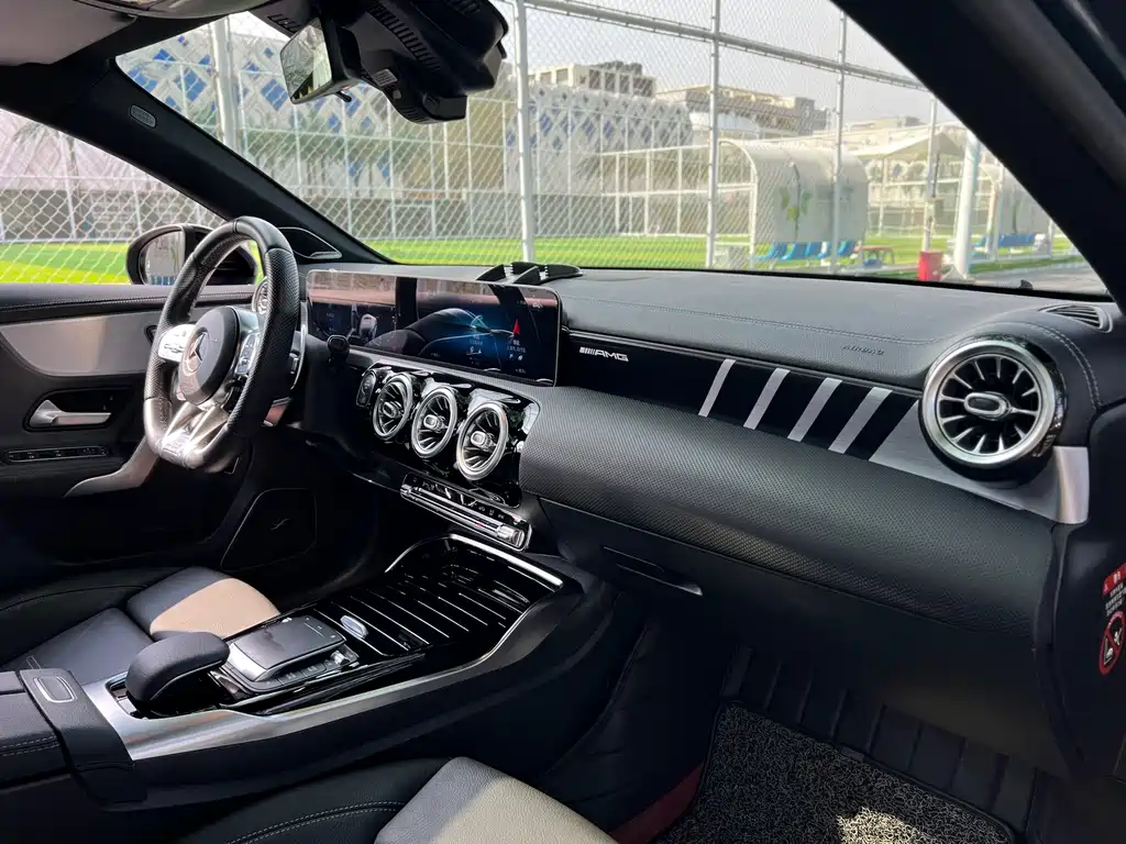 Mercedes-Benz A-Class AMG 2020 — фото 11