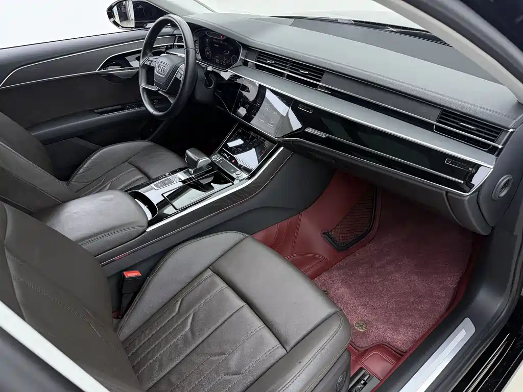 Audi A8 2019 — фото 14