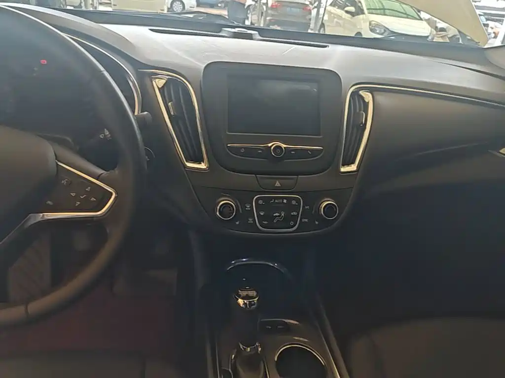 Chevrolet Malibu XL 2017 — фото 13
