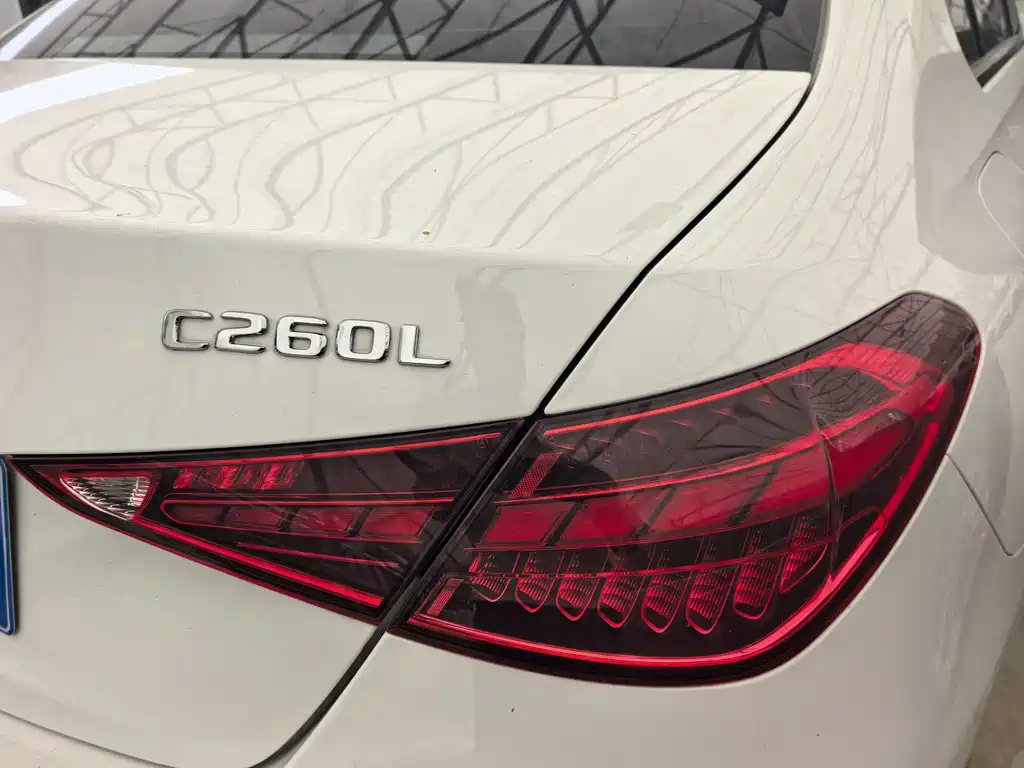 Mercedes-Benz C-Class 2023 — фото 16