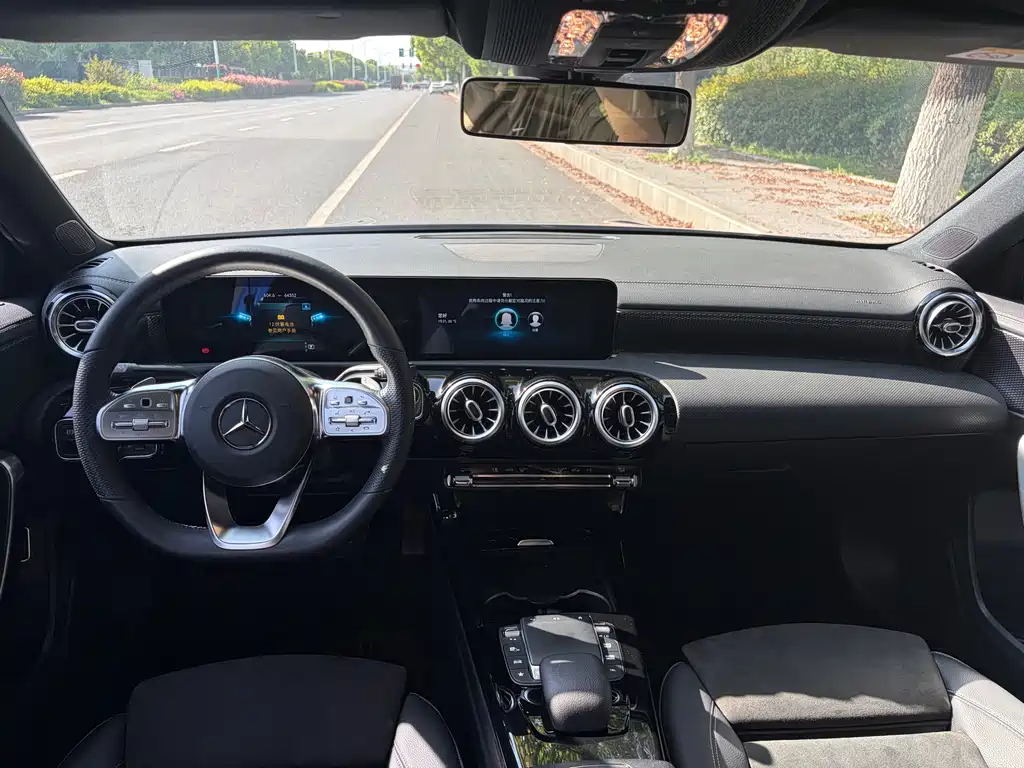 Mercedes-Benz A-Class 2021 — фото 10