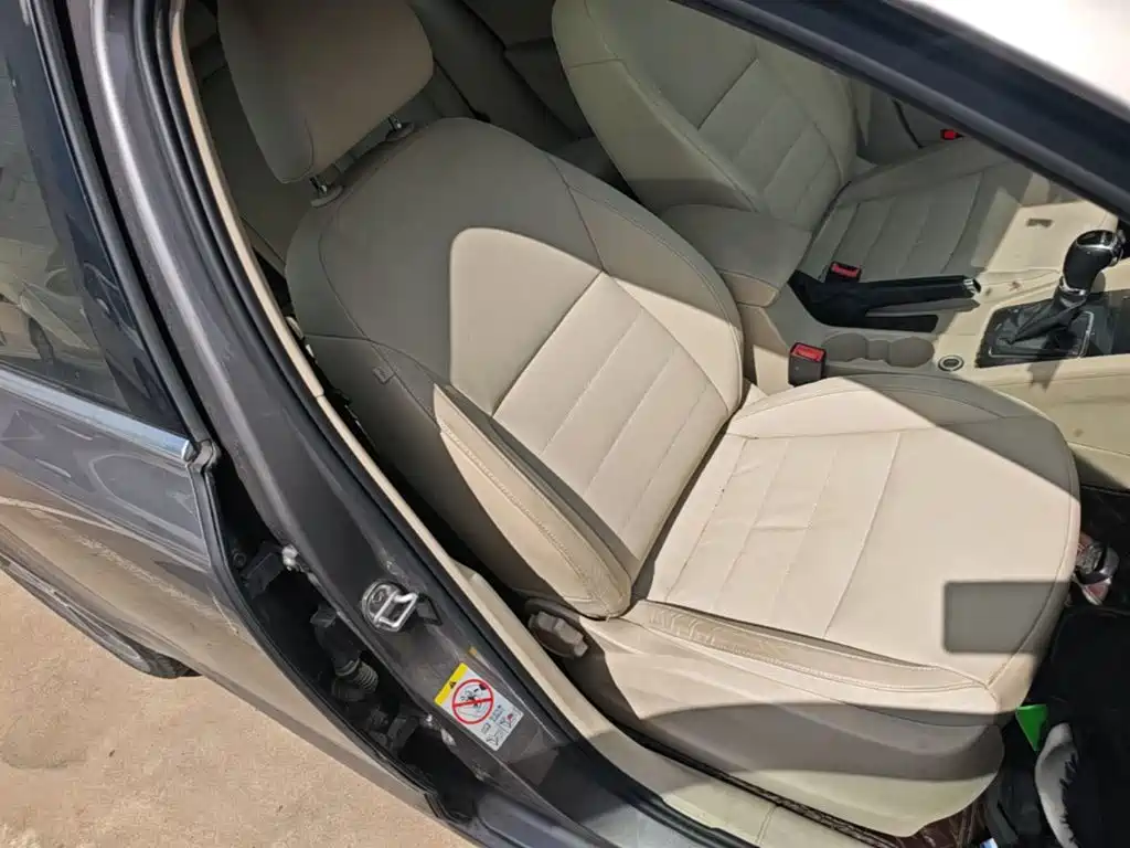 Skoda Octavia 2015 — фото 25