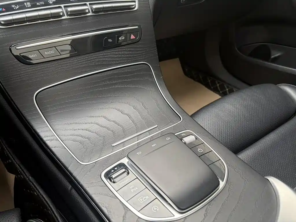 Mercedes-Benz C-Class 2019 — фото 14