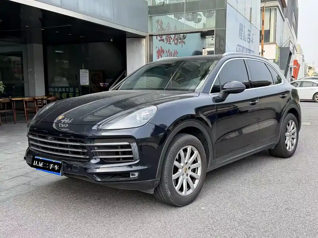 Porsche Cayenne 2018 — фото 1