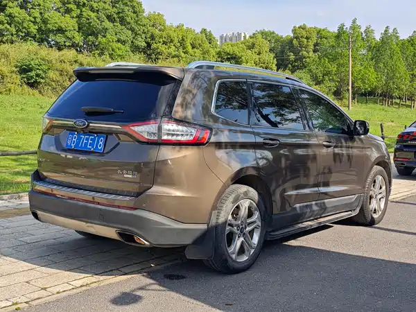 Ford Edge 2015