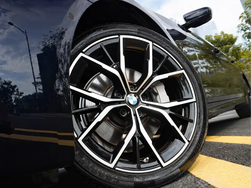 BMW 5 Series 2022