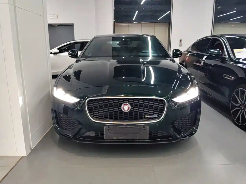 Jaguar XEL 2023 — фото 3