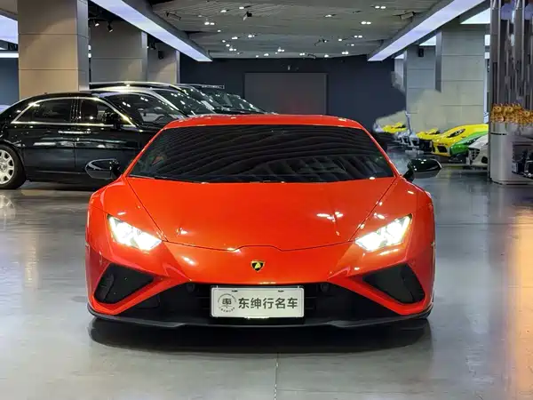 Lamborghini Huracan 2021