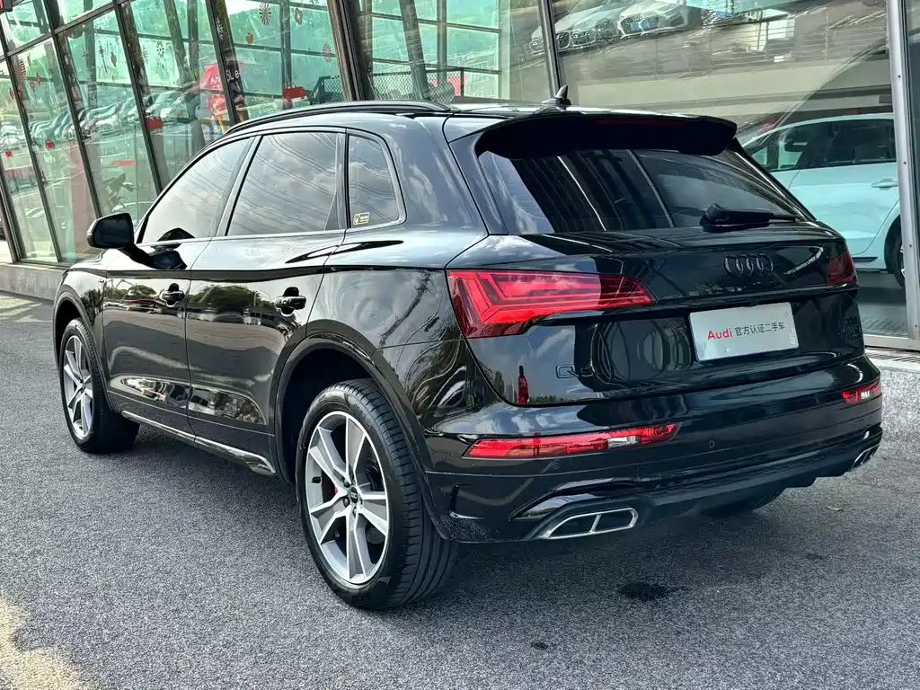 Audi Q5L 2023 — фото 3