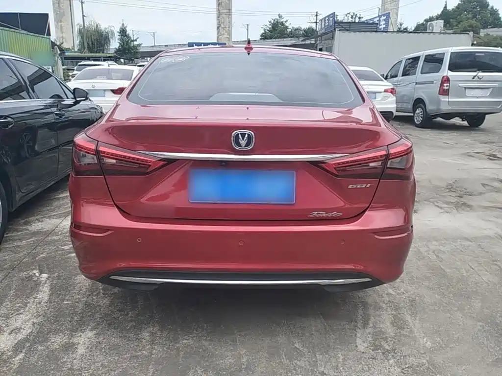 Changan Eado 2018 — фото 6