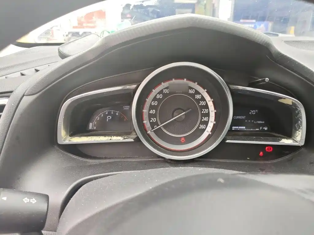 Mazda 3 Angkesela 2016