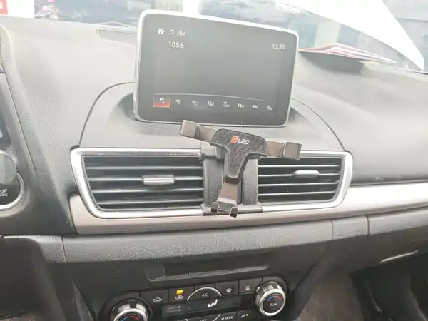 Mazda 3 Axela 2016