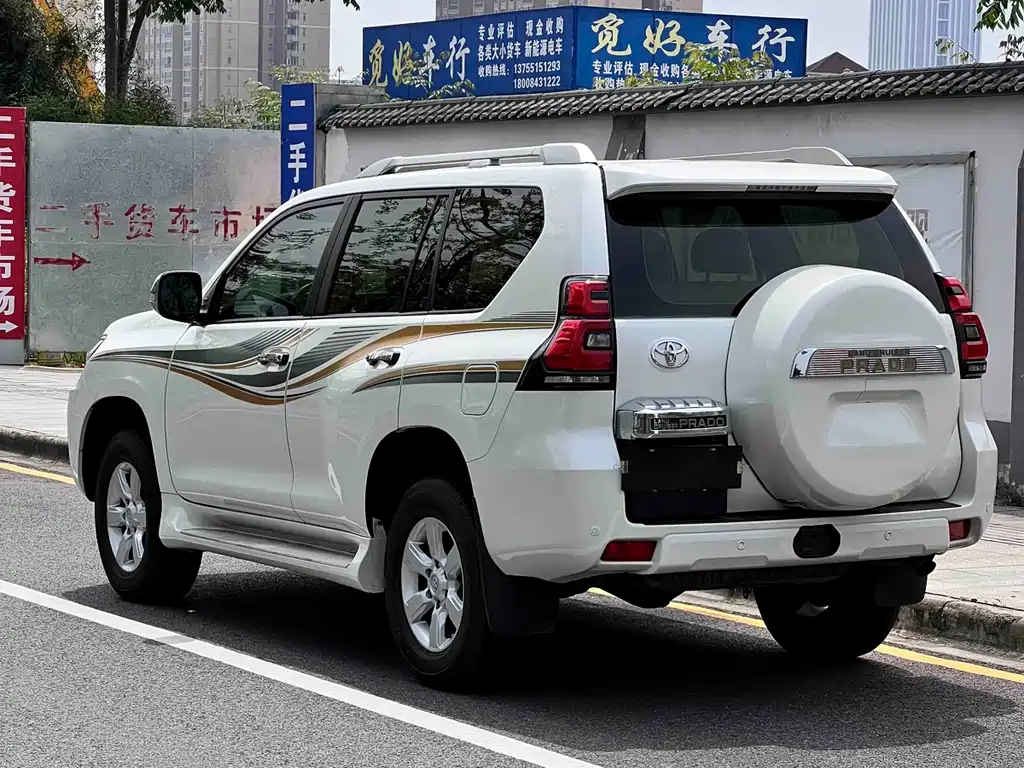 Toyota Prado 2019 — фото 6