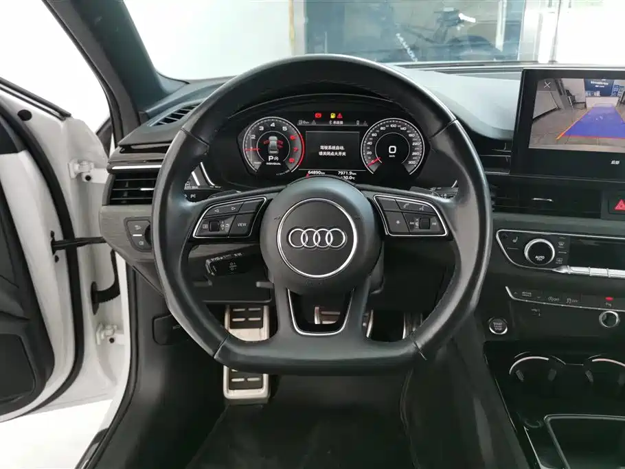 Audi A4L 2023 — фото 15